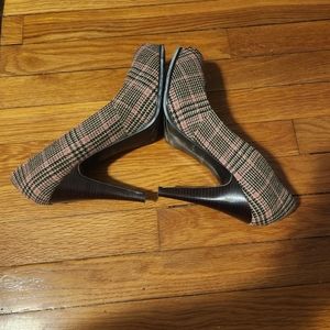 Nine West Pixie Girl size 9.5 Pink and Brown tweed